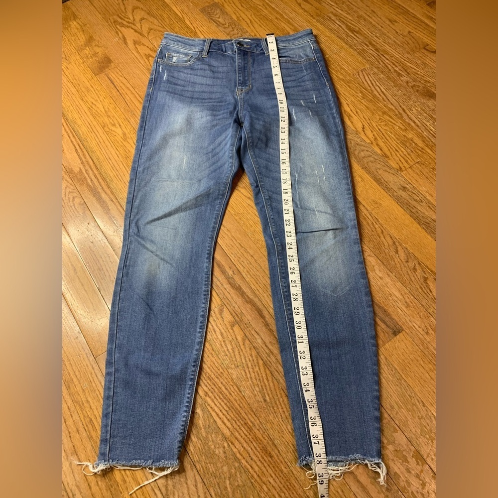 Cello Mid-Rise Distressed Skinny Jeans | Raw Hem Ankle Denim | Size 9 - Picture 6 of 9